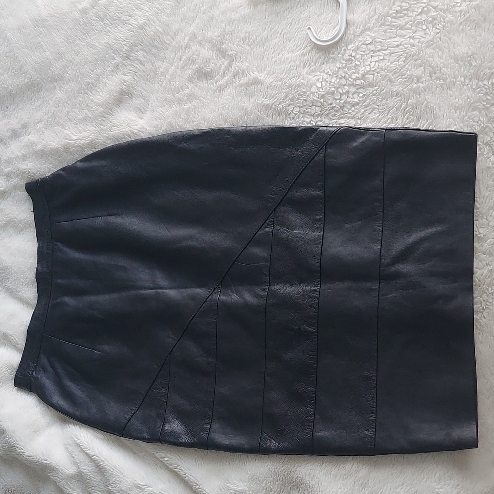 Leather black pencil skirt